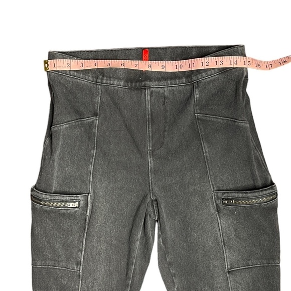 SPANX Cargo Leggings Jean FL0216 real side pockets Women's Medium - Picture 7 of 9